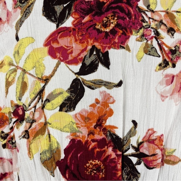 A.N.A Women's Floral Babydoll V-Neck Peasant Blouse Top White Burgundy Size M - Picture 8 of 9